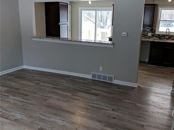 2nd image of 3842 S Sunnyfield Dr
