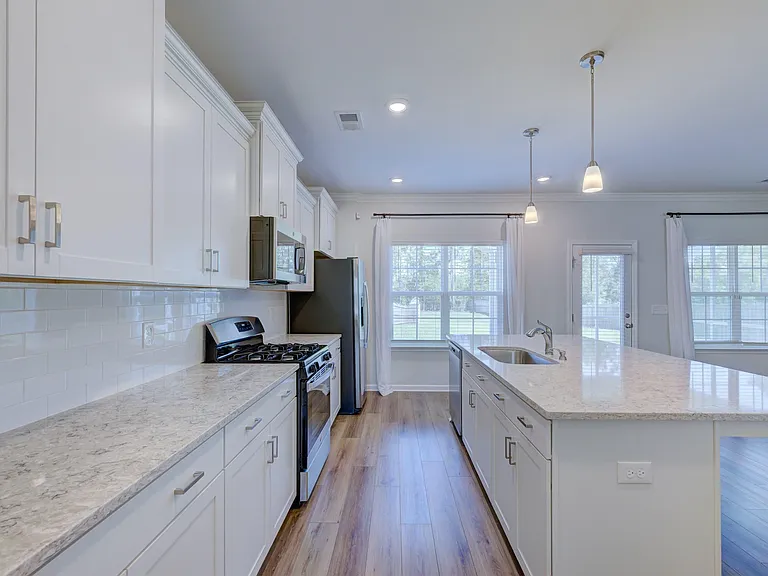 151 Brockway Dr — Photo 11