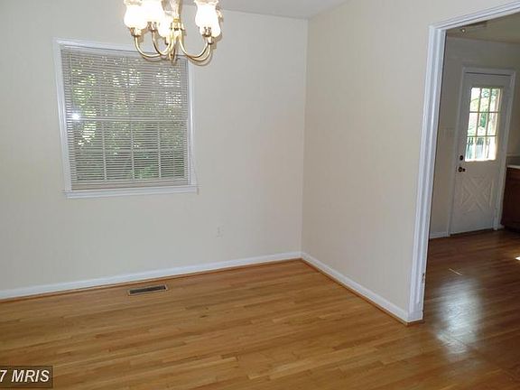 4th image of 2203 Leeland Dr