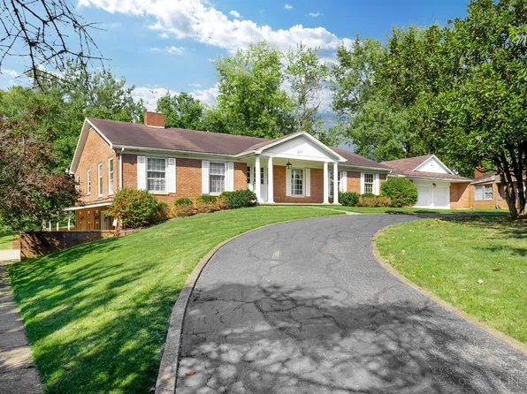 255 S Market St, West Union, OH 45693