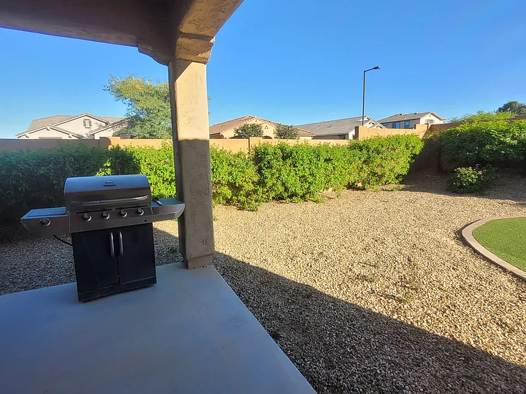 25925 W Tonto Ln — Photo 22