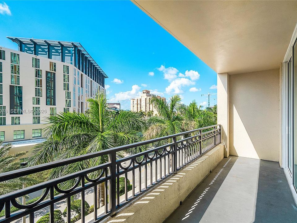 1st image of 550 Okeechobee Blvd APT 521