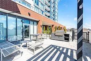 15 Wellington St S #1102 — Photo 30