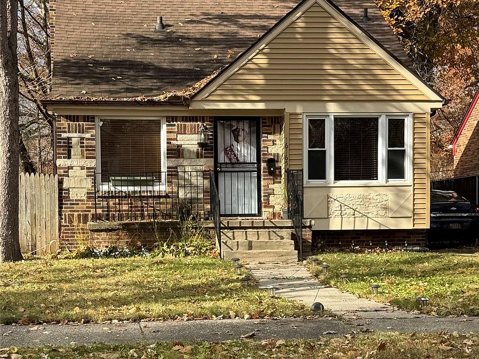 1st image of 16165 W Parkway St