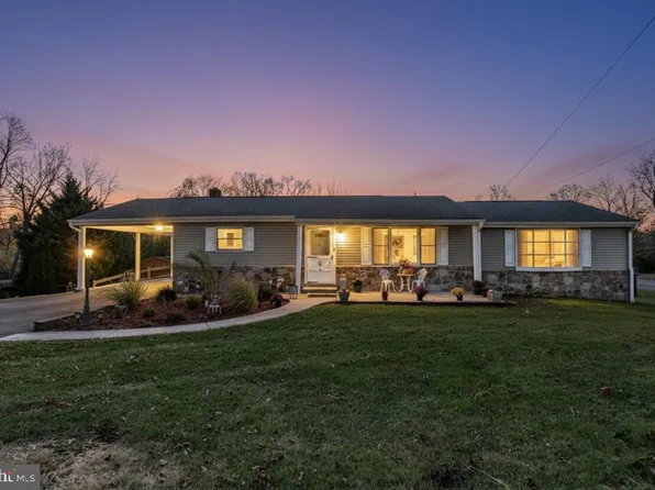 1365 Hanover Rd, Gettysburg, PA 17325