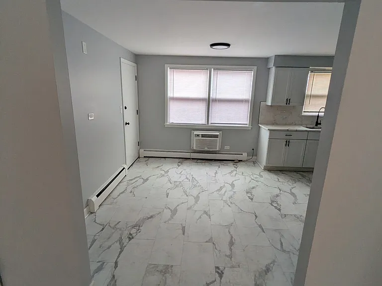 6212 W Montrose Ave #1R — Photo 31