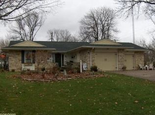 1002 E Main St, Anamosa, IA 52205