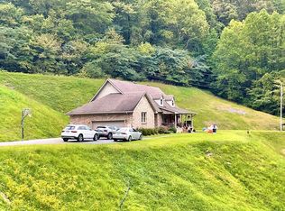 285 Falls Br, Belfry, KY 41514