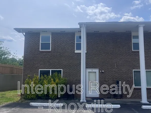 405 Iroquois Ln, Seymour, TN