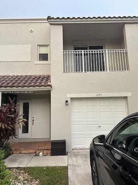 1st image of 1275 NE 105th St #18