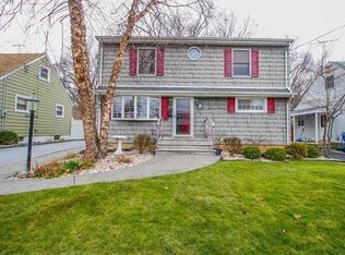 63 Laurel St, Hopelawn, NJ 08861