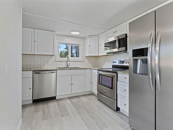 2nd image of 426 E 6th Ave