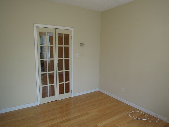 Bed room