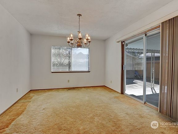 5th image of 8512 Winona Street SW