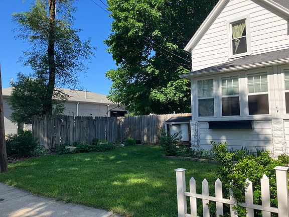 3rd image of 216 N Berkley St