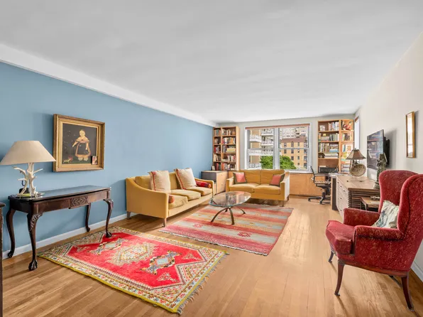 60 East 9th Street image 1 of 6