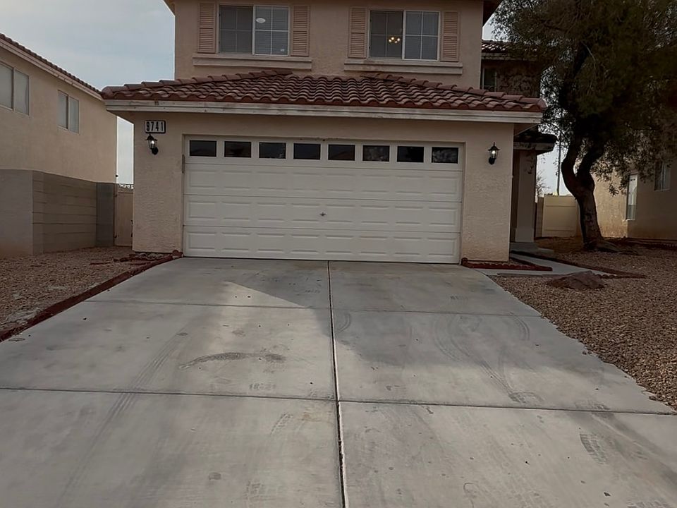 1st image of 9741 Powell Plateau Ct