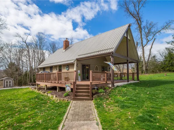 125 Southall Dr, Washington, PA 15301