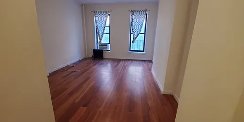 Rented by Manhattan Best Realty, Inc.