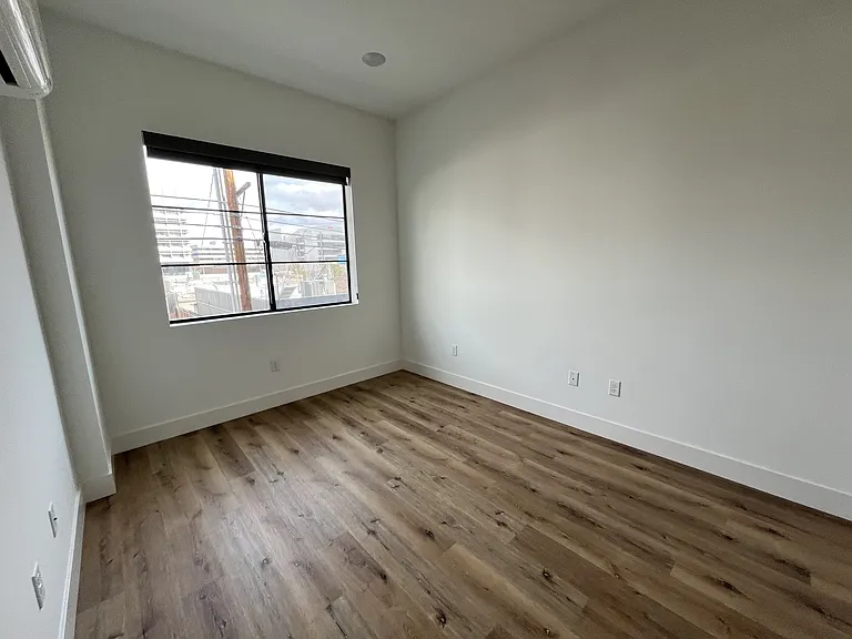 127 Ridge St #106 — Photo 11