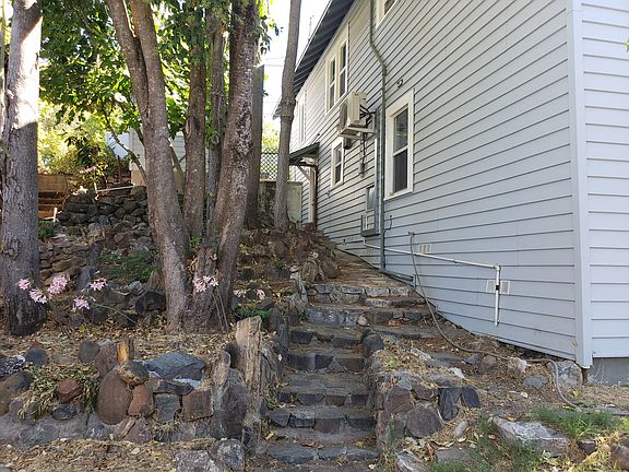 3rd image of 233 Reamer St #1/2