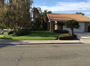 8445 Eastbrook Ct, Riverside, CA 92504