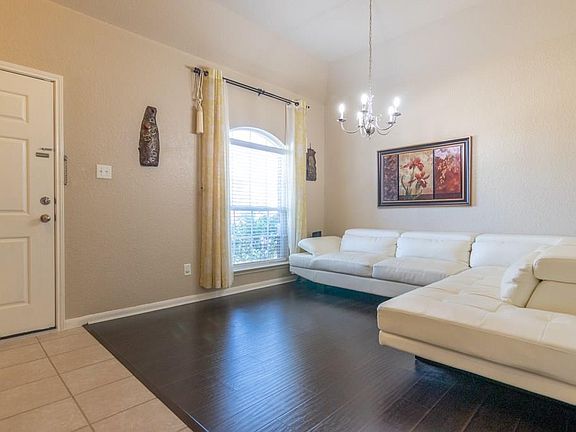 5th image of 20927 Brodie Ln