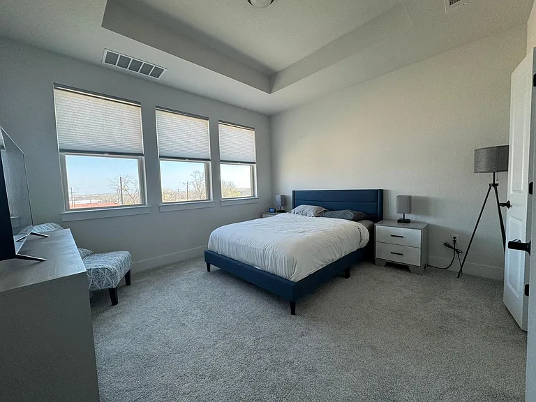 8614 Cumbrae Ln — Photo 26
