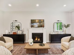 613 Field Point St, Roberts, WI 54023