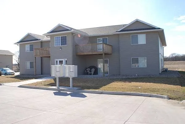 111 Amber Ave #111 — Photo 1