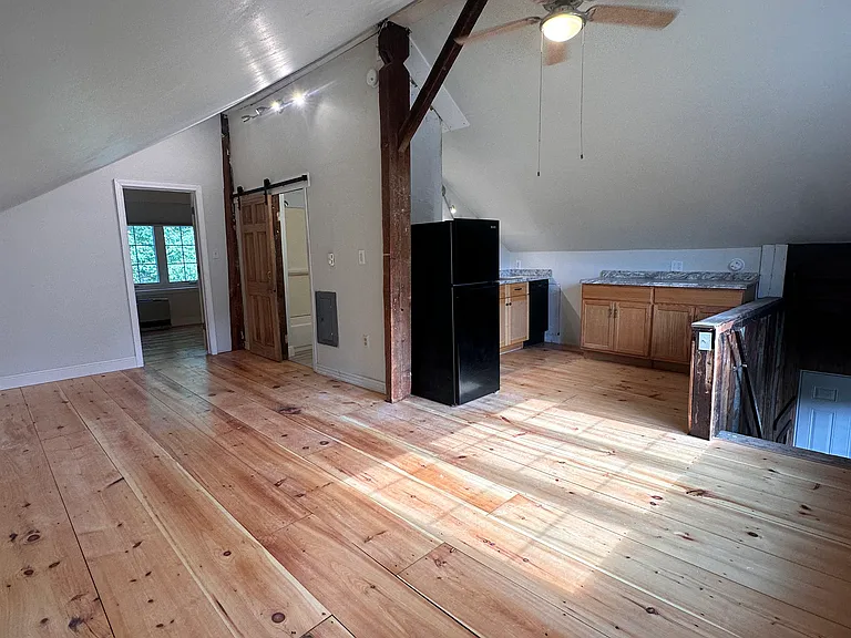 131 West Rd #C — Photo 4