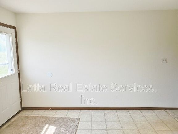 5th image of 403B Russell St #Oak