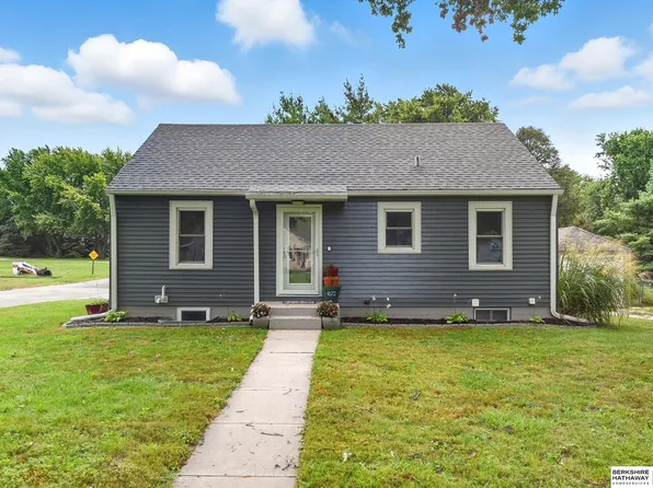 1672 N Linden St, Wahoo, NE 68066