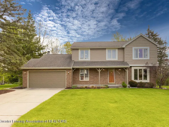 3574 E Hiawatha Dr, Okemos, MI 48864