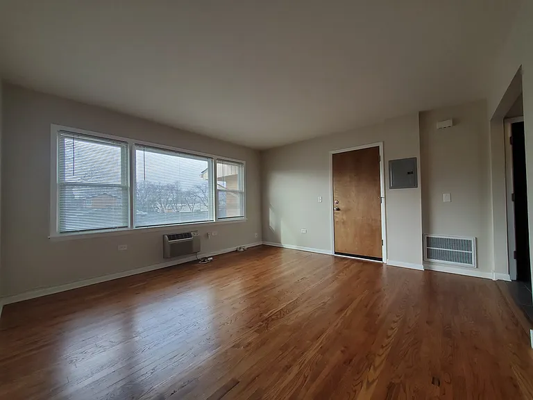 733 Dulles Rd #F — Photo 4