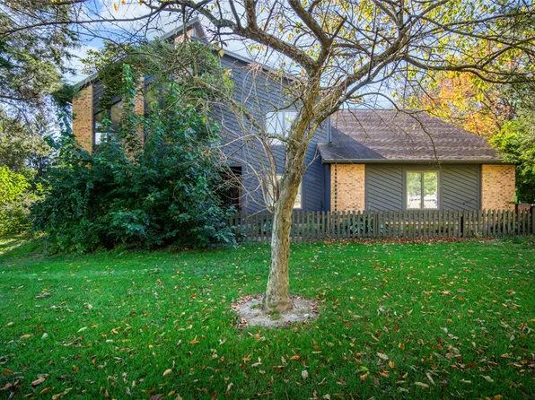 699 Highpoint Dr, Springboro, OH 45066