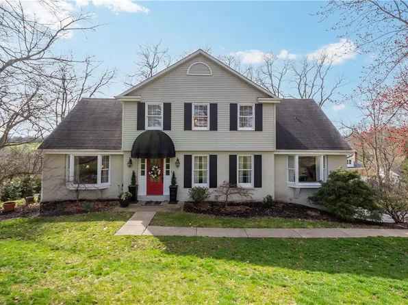 1692 Ewing Cir, Pittsburgh, PA 15241