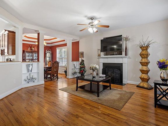 5th image of 541 Spruce Meadows Ln