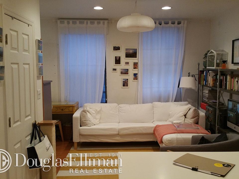 2nd image of 391 Bond St #2