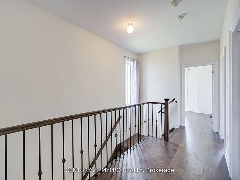 7 Latchford Ln — Photo 29