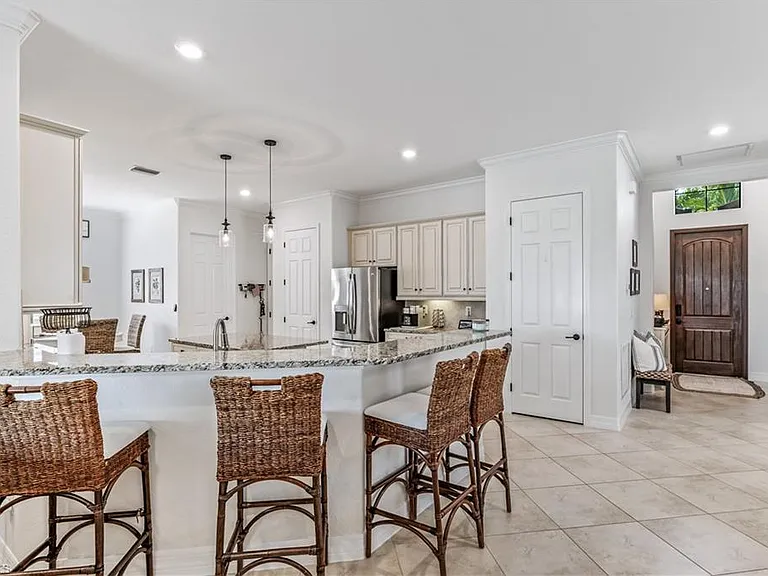 28111 Wicklow Ct — Photo 5