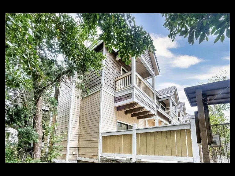 139 Alta St #A — Photo 3