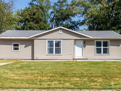 100 Chaparral St, Watson, IL, 62473