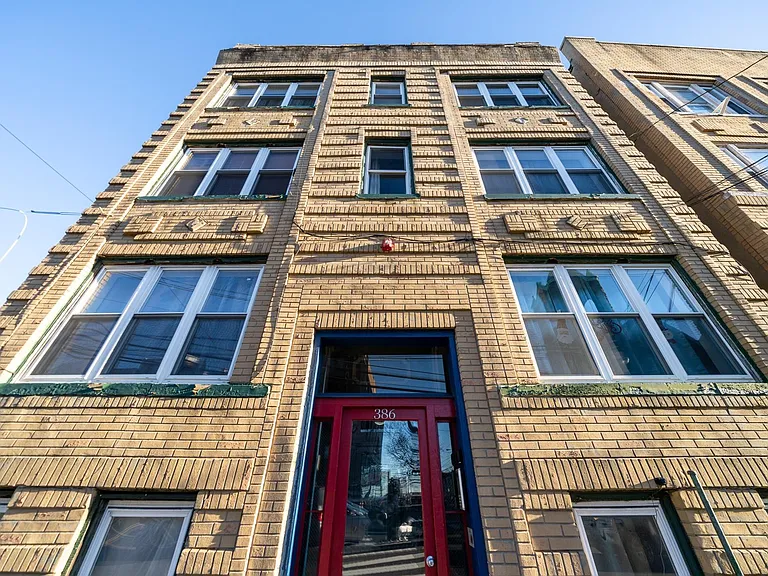 386 Bergen Ave #1R — Photo 17