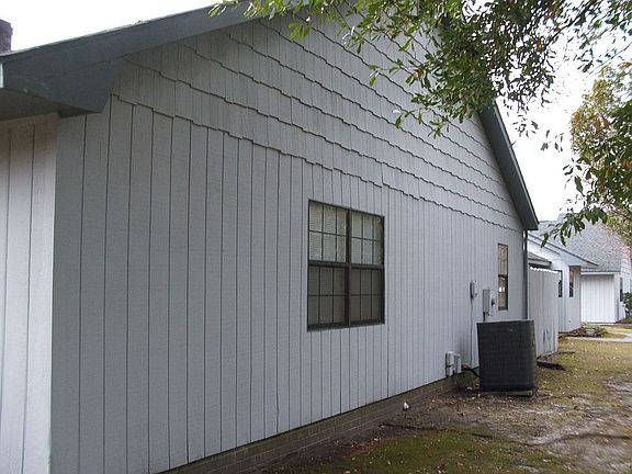 4th image of 200-52 Rollins Dr