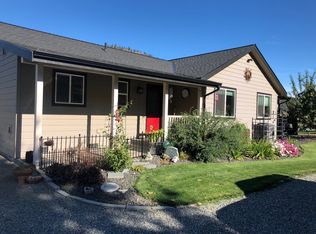 438 Wannacut Lake Rd #B, Oroville, WA 98844