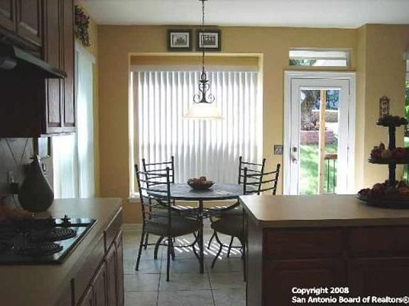 2nd image of 1111 Charlisas Way