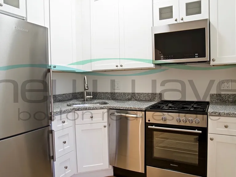290 Commonwealth Ave #18 — Photo 5
