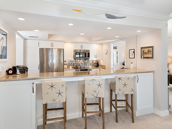 2nd image of 1605 Middle Gulf Dr Unit 323