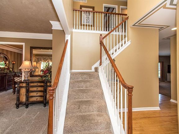 3rd image of 5506 Beck Ct